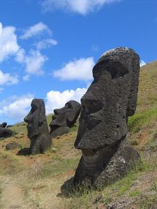 moai_rano_raraku